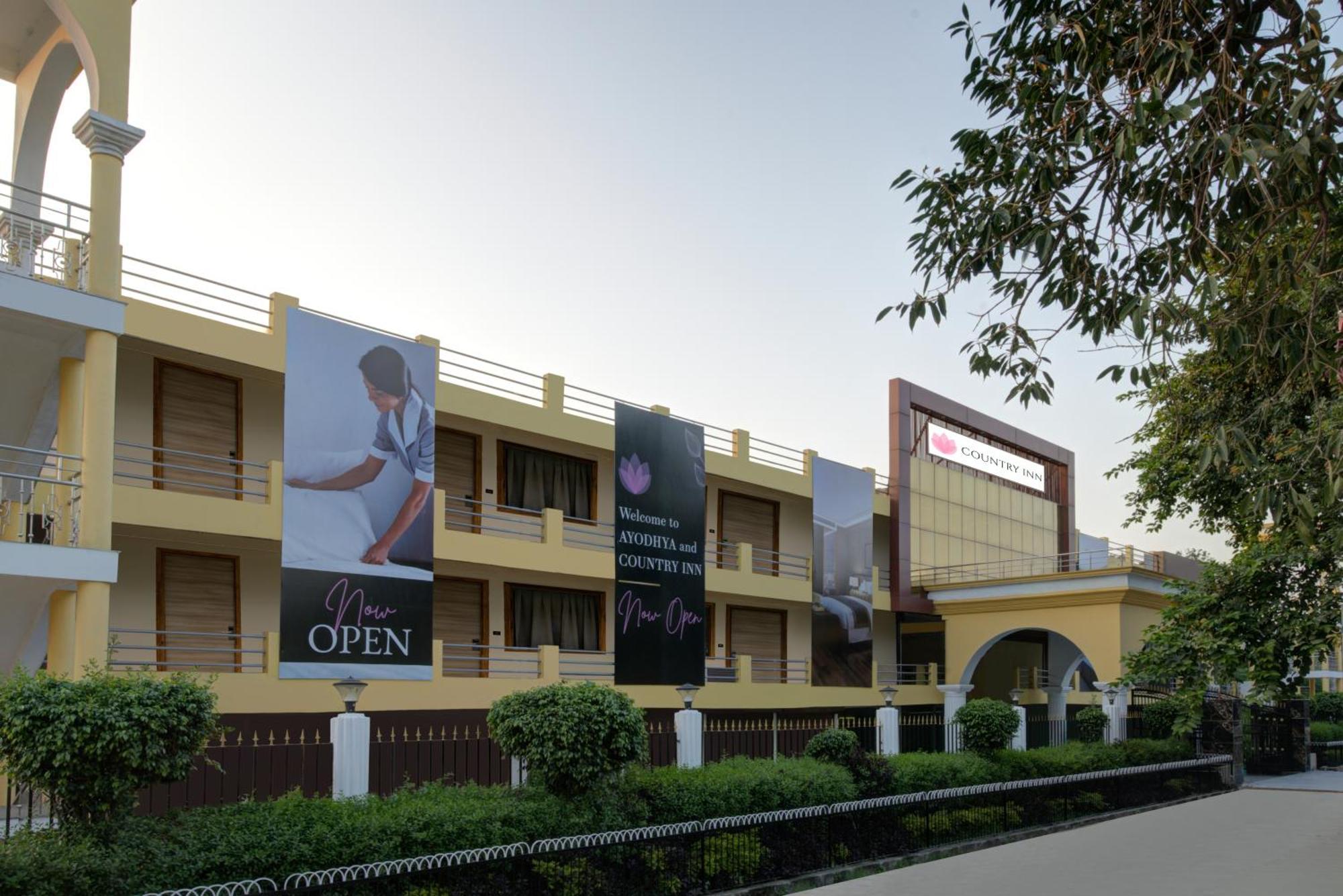 Country Inn Ayodhya - Opposite Airport Buitenkant foto